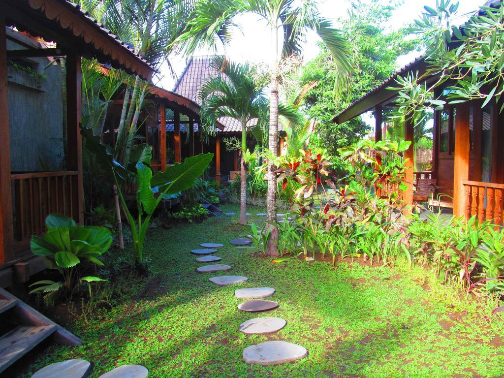 Hotel Eat Sleep Skate à Sanur Extérieur photo