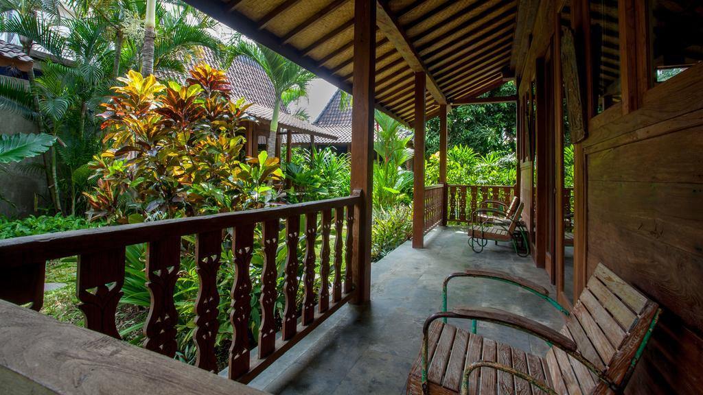 Hotel Eat Sleep Skate à Sanur Extérieur photo