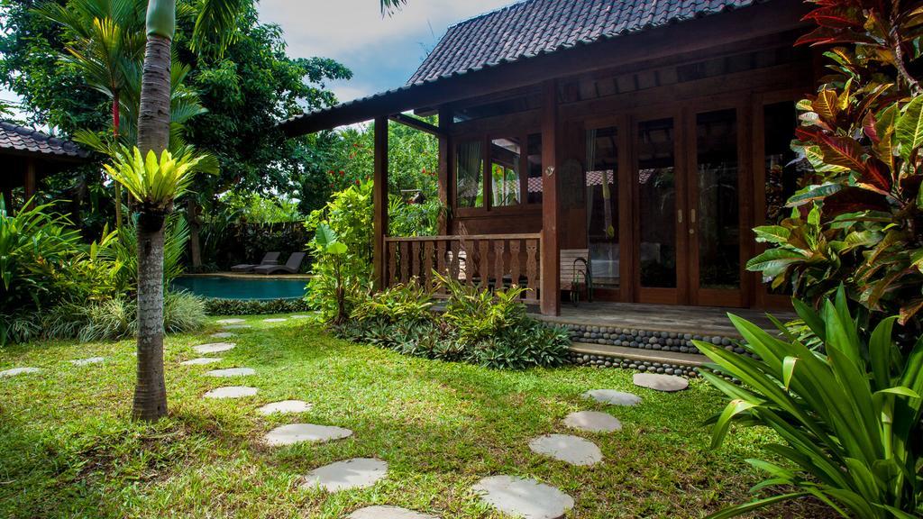 Hotel Eat Sleep Skate à Sanur Extérieur photo