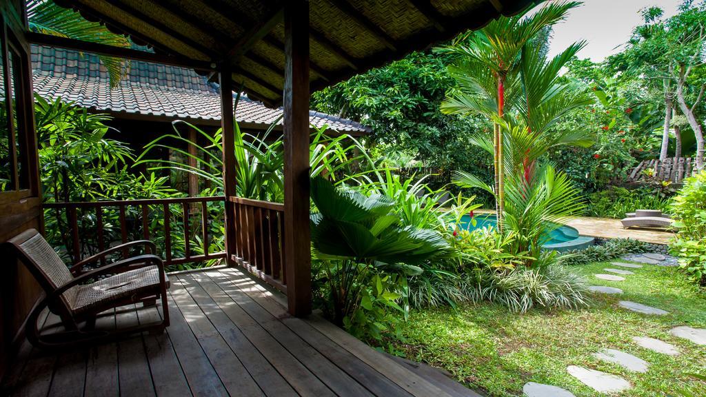 Hotel Eat Sleep Skate à Sanur Extérieur photo